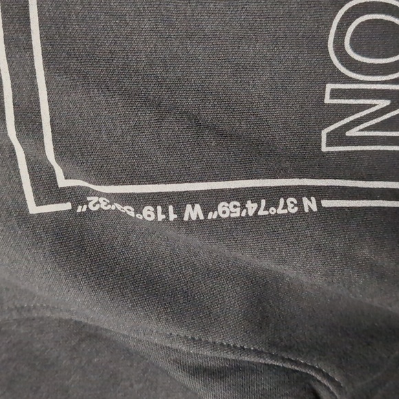 The North Face Coordinates Hoodie Black Small NWOT - Picture 6 of 6